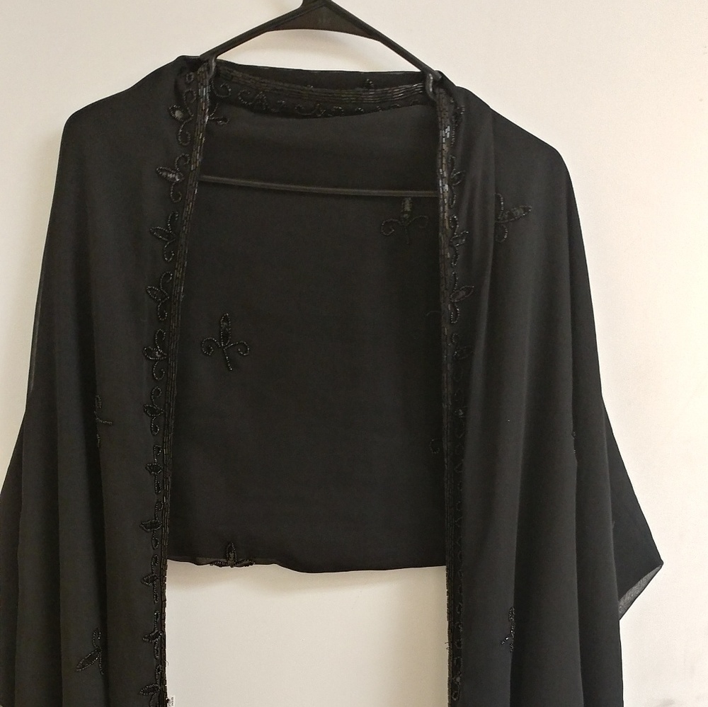 Indian(India) wrap with cool bead appointments